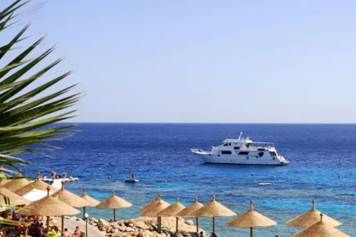Ivy Cyrene Island Aqua Park Resort - Gallery Image 5